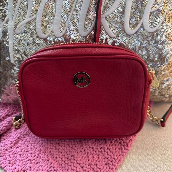 Michael Kors Mini Crossbody - Picture 1 of 4